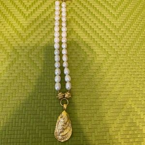Susan Shaw oyster pearl necklace